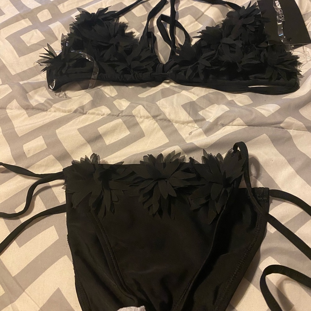 Flower Beds Floral 2 Piece Bikini - Picture 5 of 5